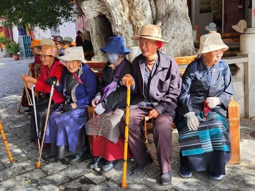 1724548302439-foto-ustupljene-fotografije-maja-djokovic-14-830x0