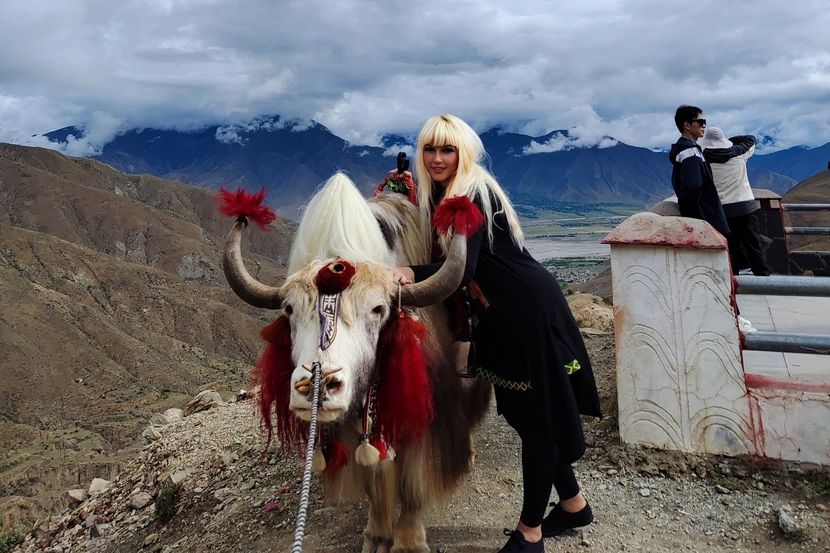 1724548306457-foto-ustupljene-fotografije-maja-djokovic-830x553