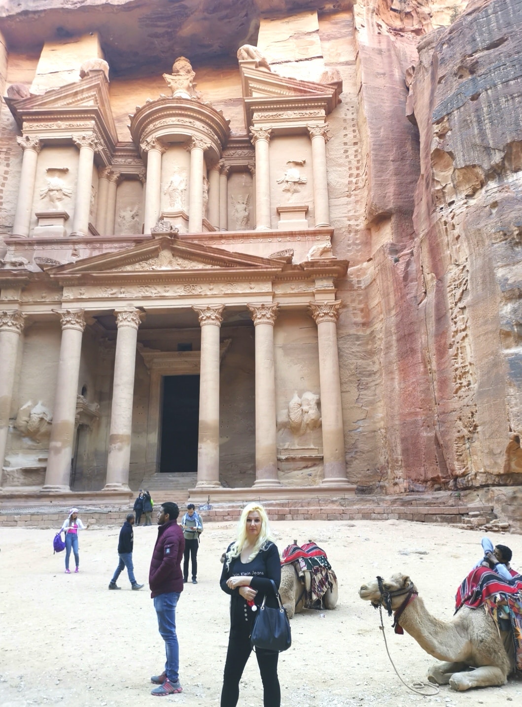 48896861_10205728186560209_4572304471152918528_n