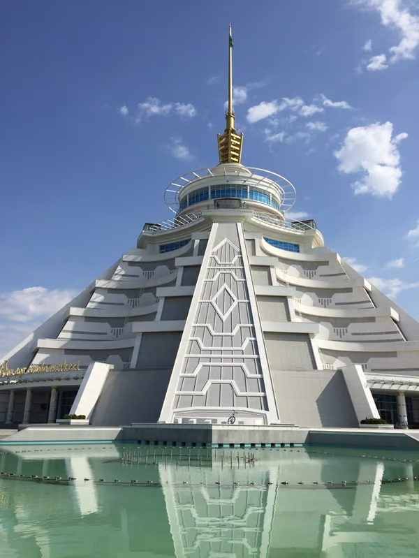 8810c824-b2dc-4b5e-acef-96ed700768a3