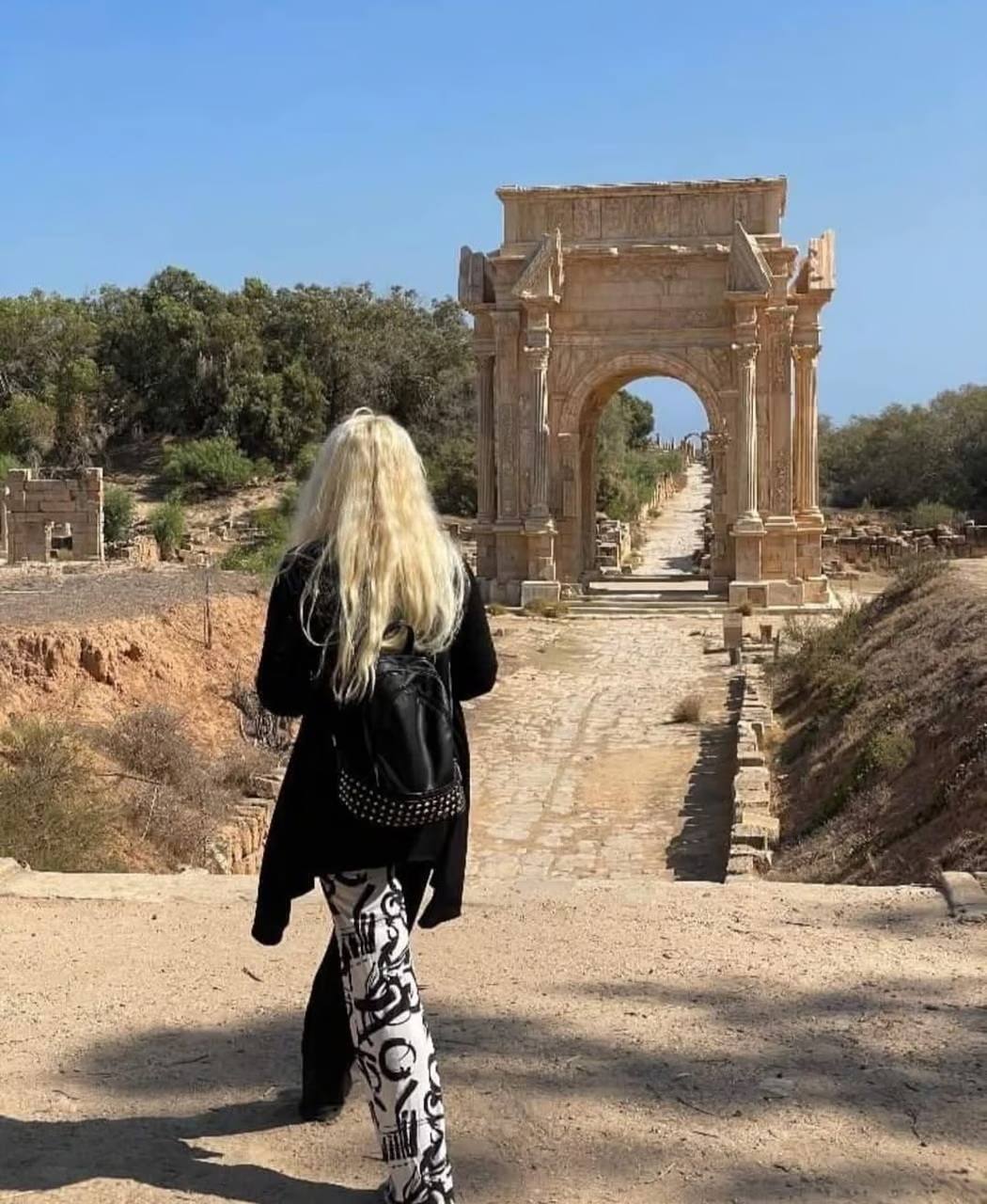 eebcc579-5cc4-429e-9d2d-c65e0a87908e