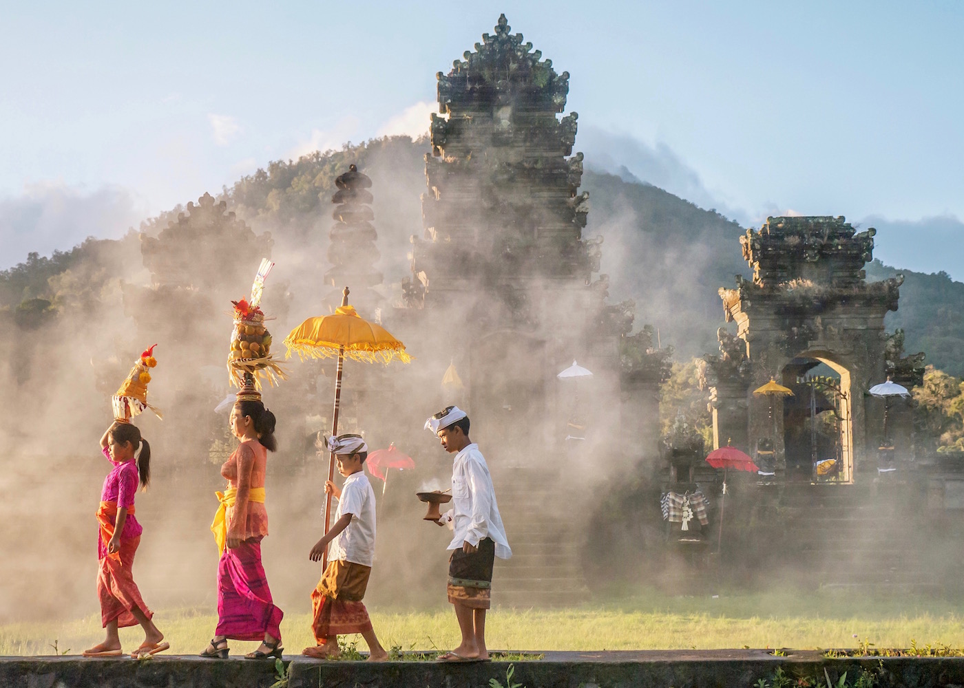 Must-Visit-Hindu-Temples-in-Bali-Indonesia