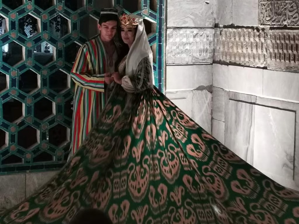 f042e5a8-f0a0-4d6e-b053-d595f141abec